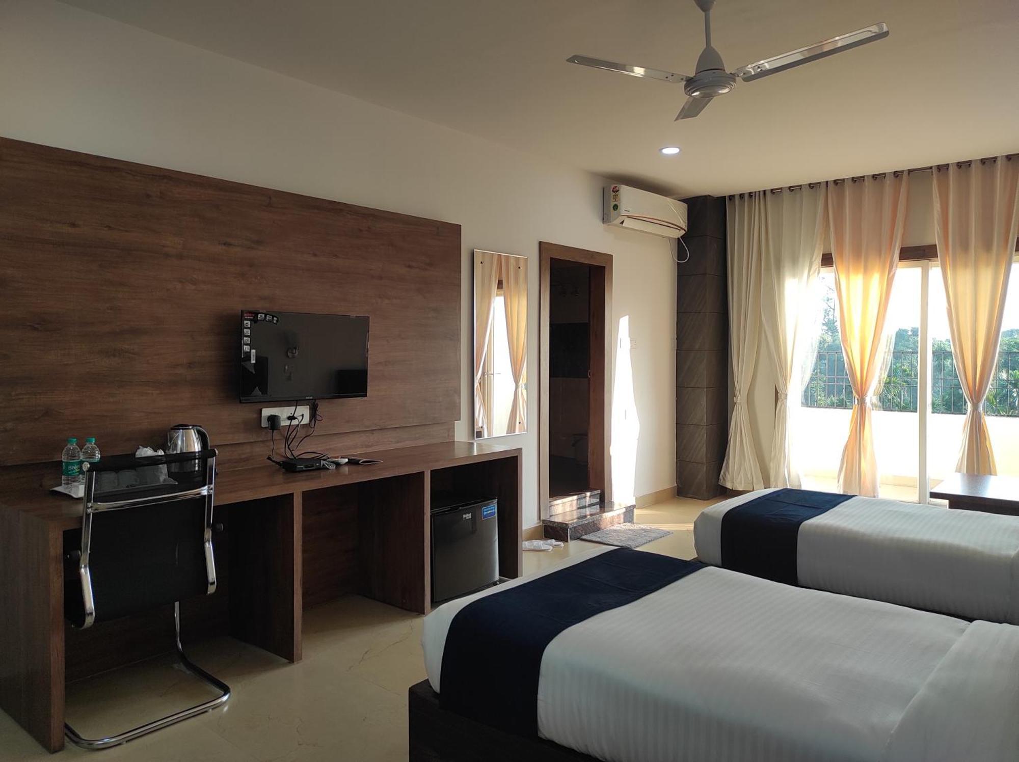Hotel A G Palace Duliagaon エクステリア 写真
